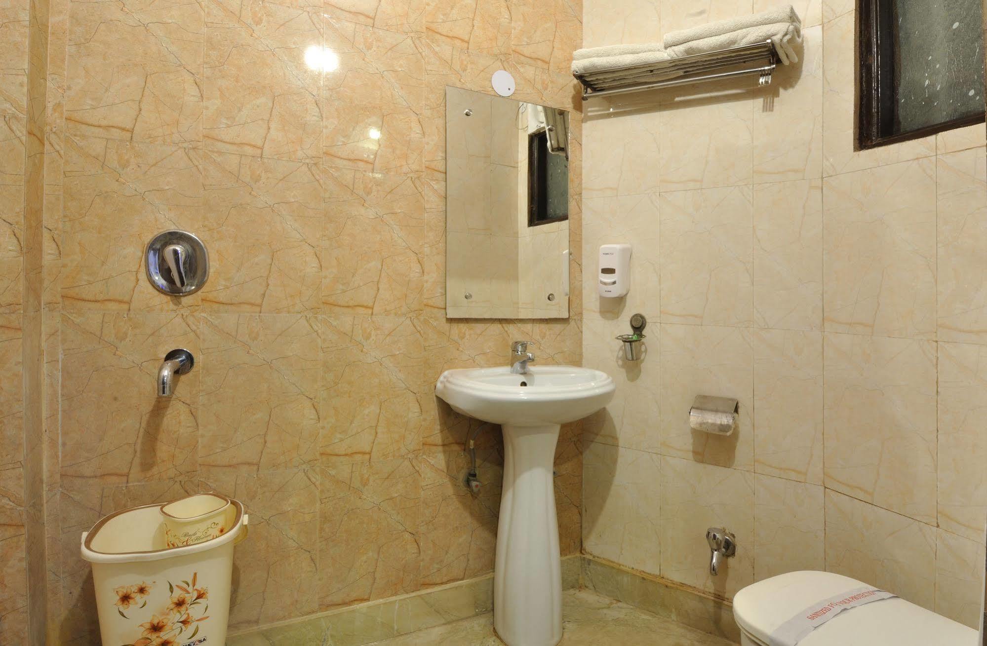 Nirmal Mahal - Paharganj - Hotel New Delhi