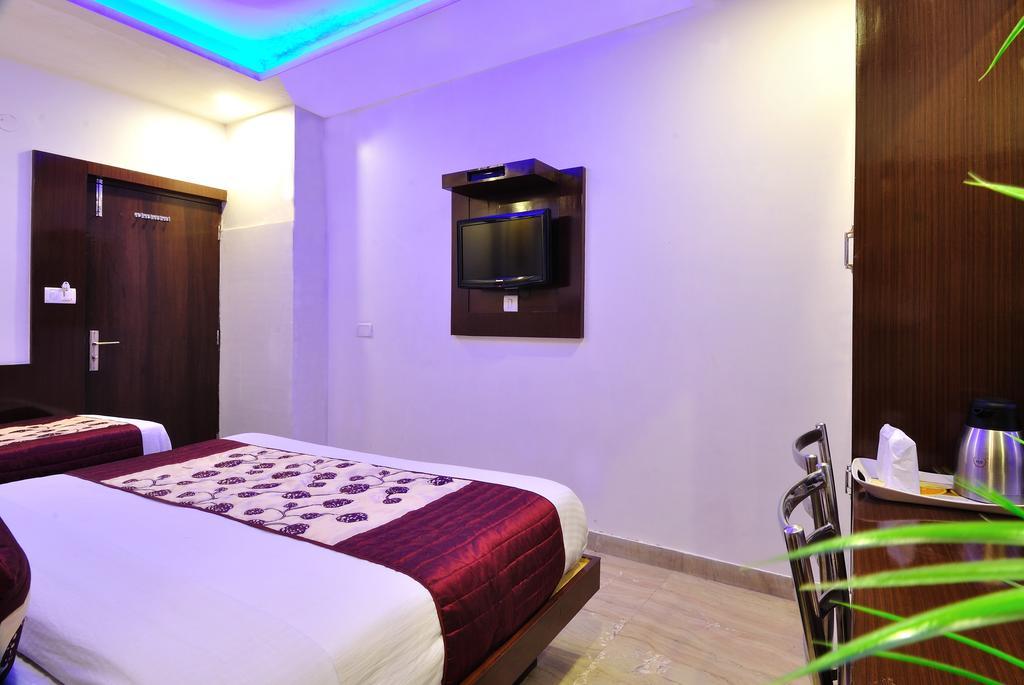 Hotel Nirmal Mahal - Paharganj - New Delhi